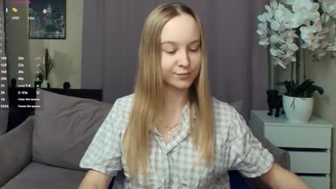 Nicoletta online show from January 9, 7:19 pm