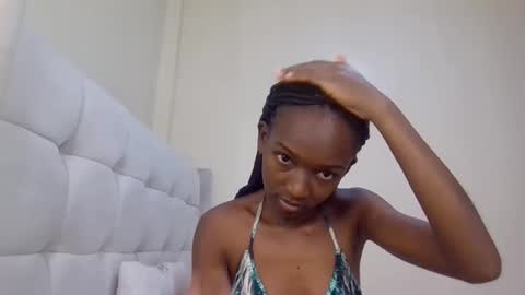 nicole161117 online show from March 28, 11:00 am