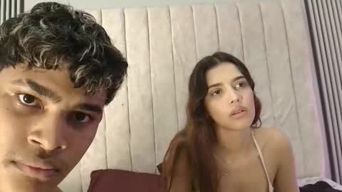 Snapshot of nicole_and_thiago chatting on September 19, 9:51 pm nicole_and_thiago online show from September 19, 9:51 pm