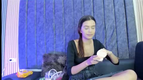 Snapshot of nicole_and_thiago chatting on October 1, 9:35 pm nicole_and_thiago online show from October 1, 9:35 pm