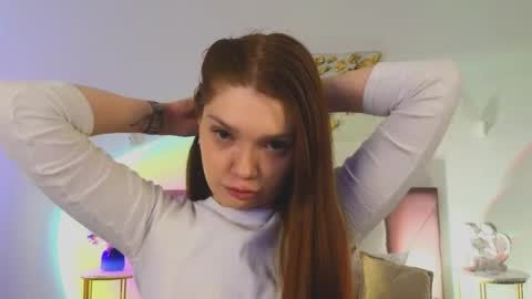 Nicole online show from April 2, 9:11 pm