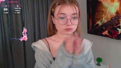 Snapshot of nicole_carters chatting on October 16, 6:13 am Nicole online show from October 16, 6:13 am