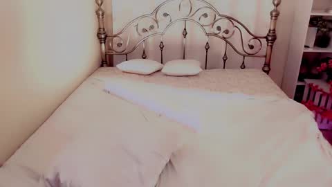 Nicole online show from March 1, 7:30 am