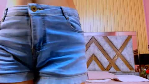 Nicole Ramires online show from March 20, 5:29 pm