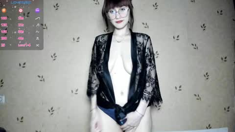 NicoleDavis online show from May 29, 7:56 pm