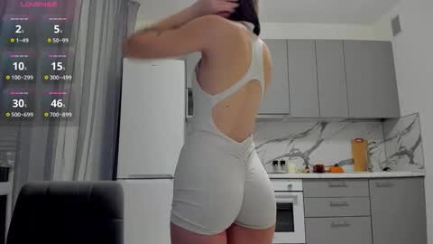 nicoledolla online show from October 29, 11:38 pm