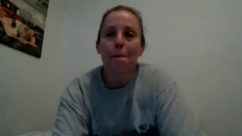 Nicole online show from May 12, 9:35 pm