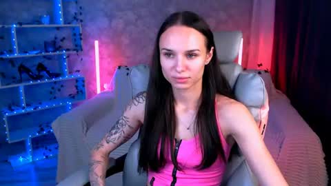 Nicole online show from July 7, 5:39 pm