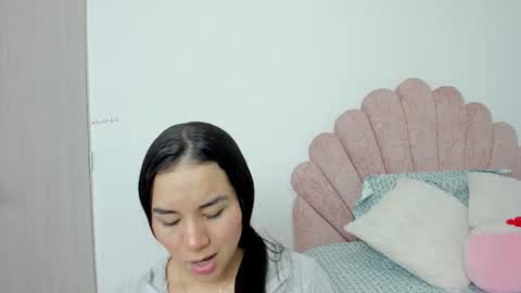 Snapshot of nicolesantana21 chatting on October 17, 9:19 pm nicole santana online show from October 17, 9:19 pm