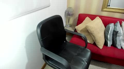 Nicolettcolin  online show from July 4, 8:45 pm