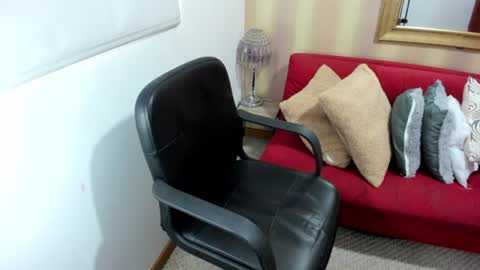 Nicolettcolin  online show from July 3, 6:23 pm