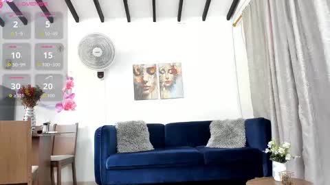 Nicolle Lima online show from October 19, 6:12 pm