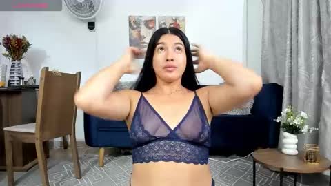 Nicolle Lima online show from October 21, 10:35 pm