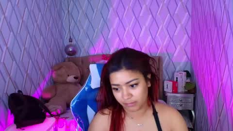 Nicolle Miley online show from January 13, 4:09 am