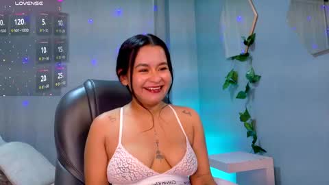 nicooll_07 online show from May 26, 11:27 am