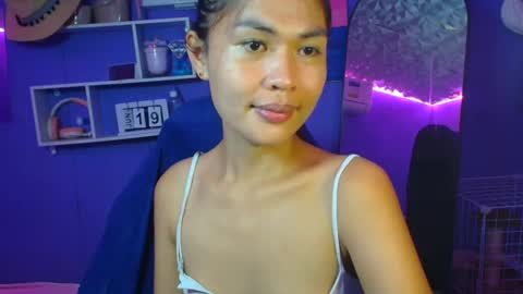 Nichole online show from June 19, 4:13 pm