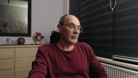 nightkeeper63 online show from October 5, 12:30 am