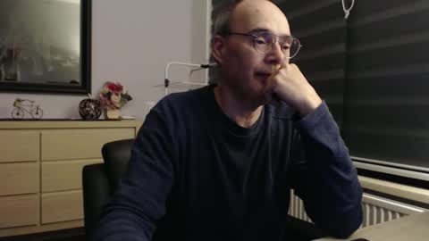 nightkeeper63 online show from October 14, 11:52 pm