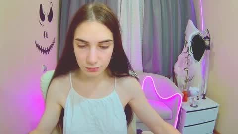 nikastarkk online show from November 5, 9:17 pm