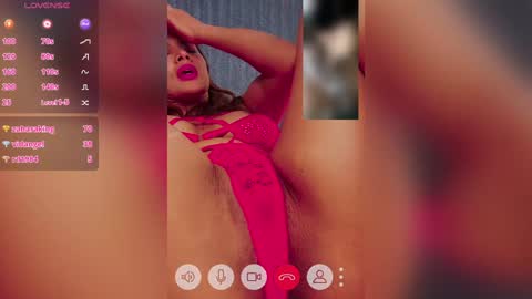 Niki online show from December 6, 2:33 pm