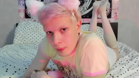 Nikikitty online show from December 18, 8:59 pm