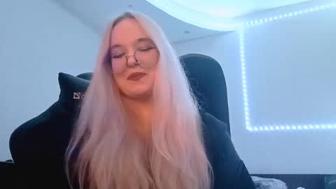 Trax online show from November 10, 10:07 am