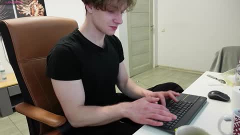 nikki online show from March 16, 5:44 am