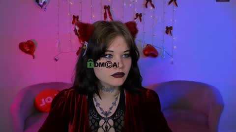 nikki_kiss_ online show from May 17, 9:07 am