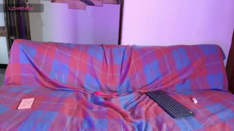 nikki_uwu online show from May 23, 9:55 pm