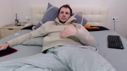 Nick online show from February 14, 8:28 am