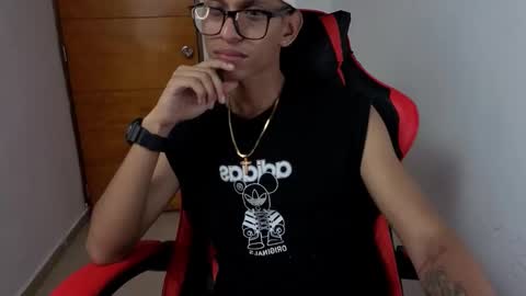 niklaus_wolf online show from March 3, 4:41 am