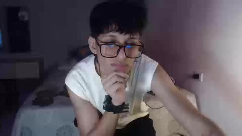 niklaus_wolf online show from September 16, 10:24 pm