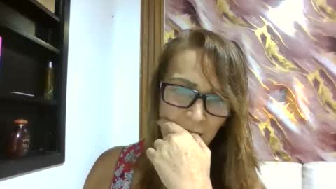 nikol_glow2026 online show from May 27, 8:28 pm