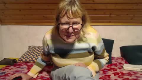 Nikole1 online show from December 4, 6:18 pm