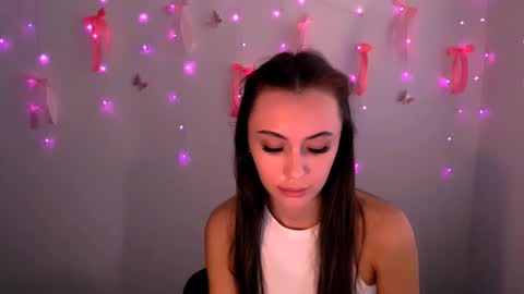 nikonara_ online show from May 22, 12:34 pm