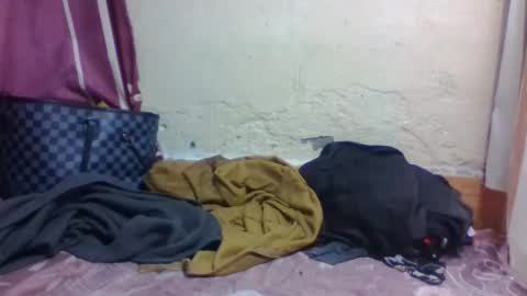 nilah online show from September 16, 1:46 pm