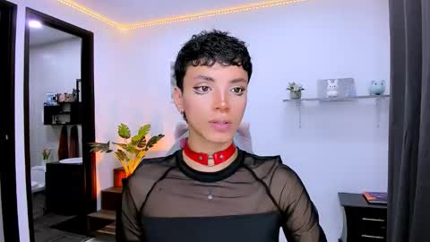 Snapshot of nilam217 chatting on October 11, 3:22 am Nilam online show from October 11, 3:22 am