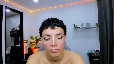 Snapshot of nilam217 chatting on September 12, 1:29 am Nilam online show from September 12, 1:29 am