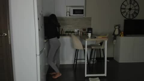 Bella online show from September 10, 7:26 pm