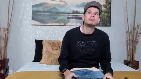 Nils online show from October 17, 4:05 am