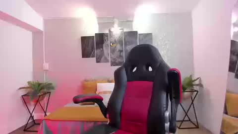 Nils online show from September 20, 4:04 am