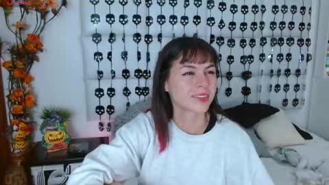 Snapshot of nimphology chatting on October 16, 11:03 pm Mar Assaf online show from October 16, 11:03 pm