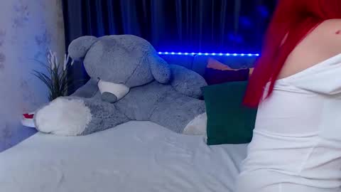 Snapshot of nina_b1um chatting on October 17, 6:17 am Nina online show from October 17, 6:17 am