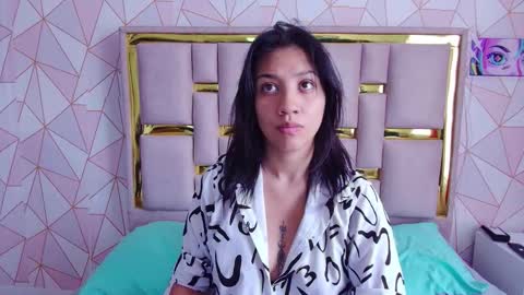 Nina Carther online show from March 16, 7:18 pm