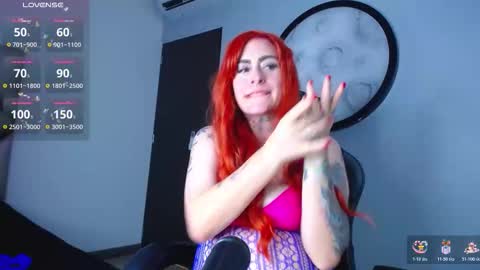 nina_foxx02 online show from December 4, 11:26 pm