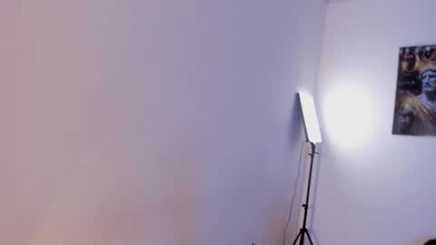 Snapshot of nina_fuentes chatting on February 23, 3:02 am Catalina online show from February 23, 3:02 am