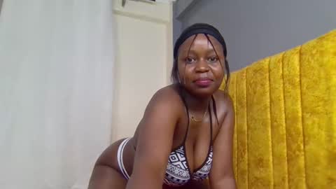 Snapshot of nina_ray1 chatting on October 2, 4:11 am Nina online show from October 2, 4:11 am