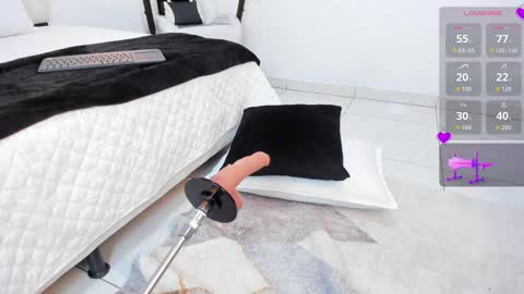 Nina online show from March 18, 6:03 pm