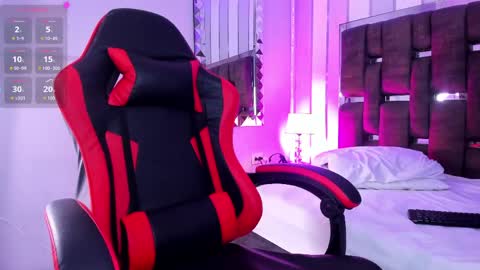 ninabloom_ online show from May 12, 4:05 pm