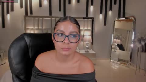 Nina online show from November 24, 5:06 am